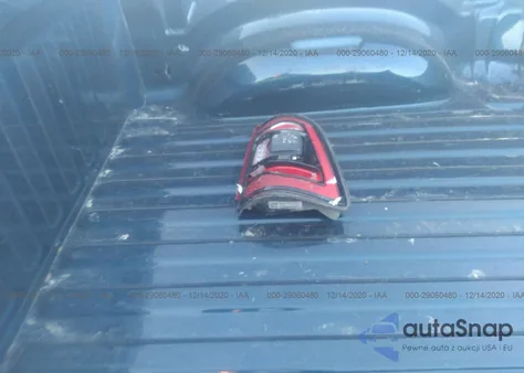 2019 Ram 1500 Laramie 4X2 5'7" Box z USA, uszkodzony, nr VIN 1C6RREJT0KN770831